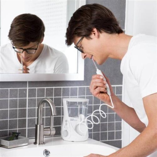 Máy tăm nước gia đình Waterpik WP660